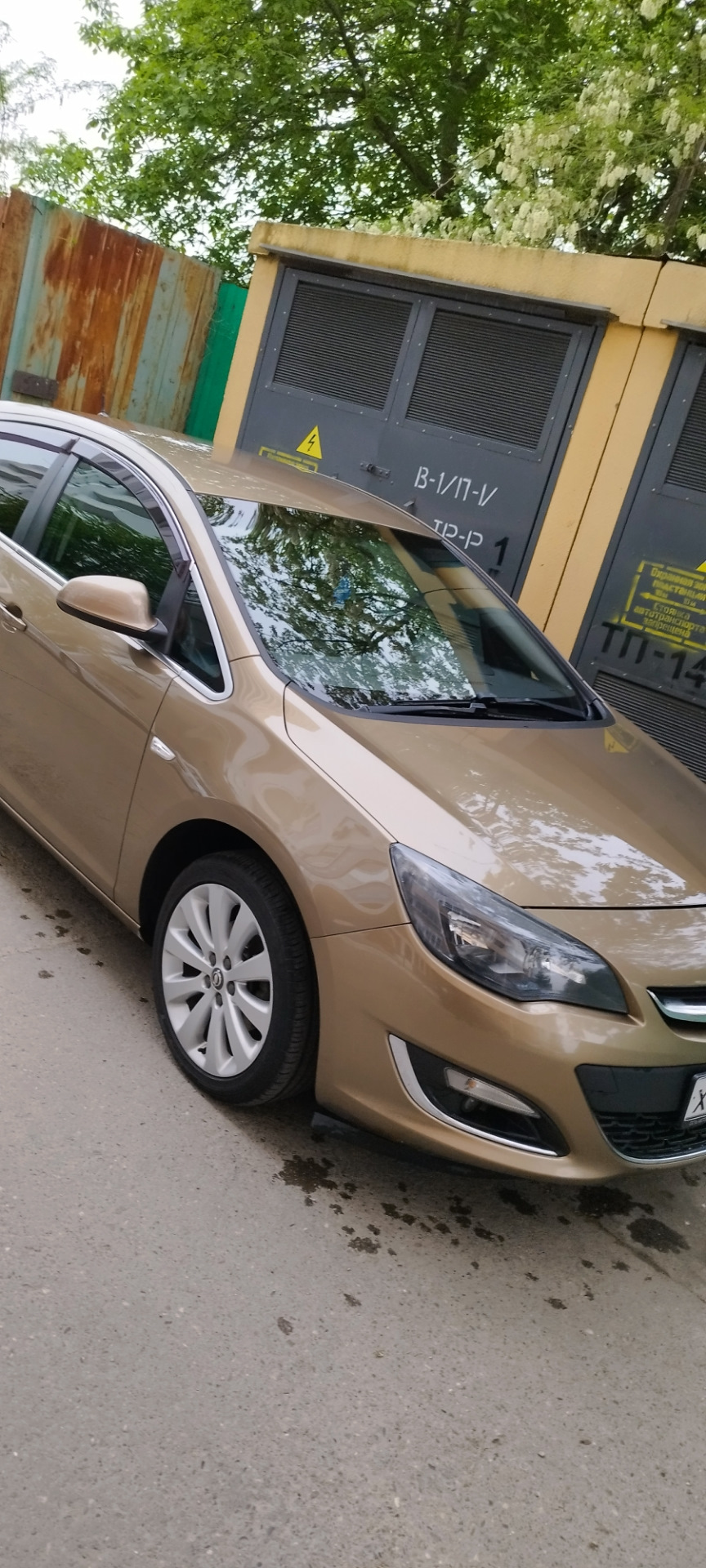 Почему так сильно видно грязь — Opel Astra J, 1,4 л, 2014 года | мойка |  DRIVE2