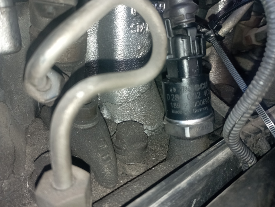 Почему пропадает тяга. Пропала тяга двигателя. Почему пропадает тяга. Регулятор давления топлива шаран. Двигатель 2500 оборотов.