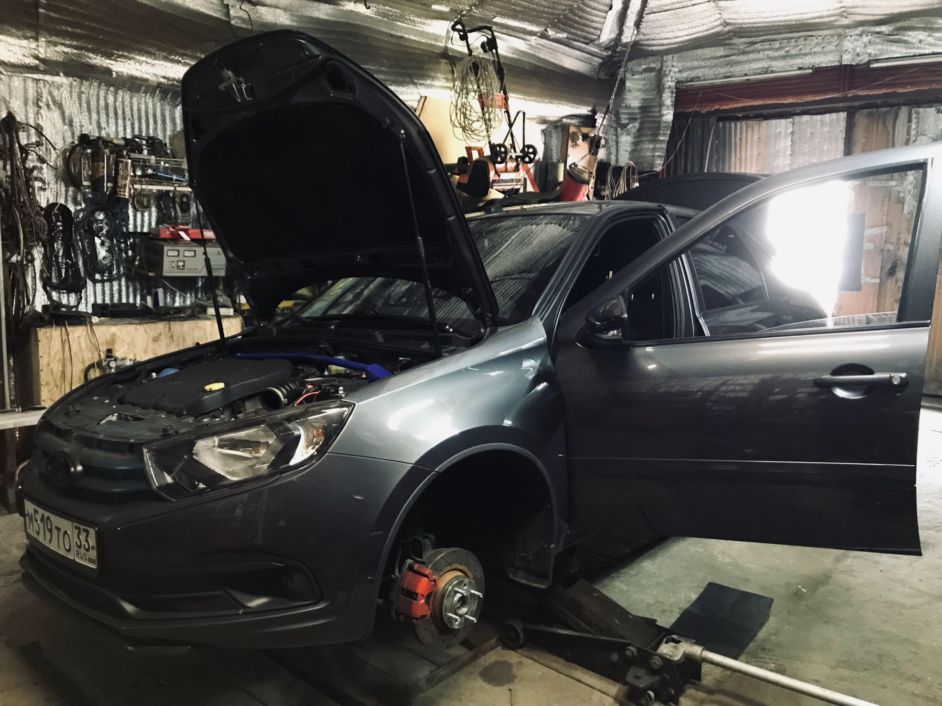 Вторая (!) замена троса сцепления за 45 тыс.км. Замена задних колодок ...