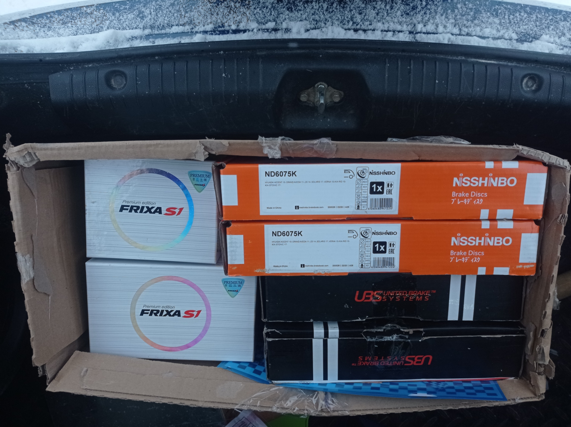 Тормоза в круг — Hyundai Solaris (1G), 1,6 л, 2014 года | расходники ...