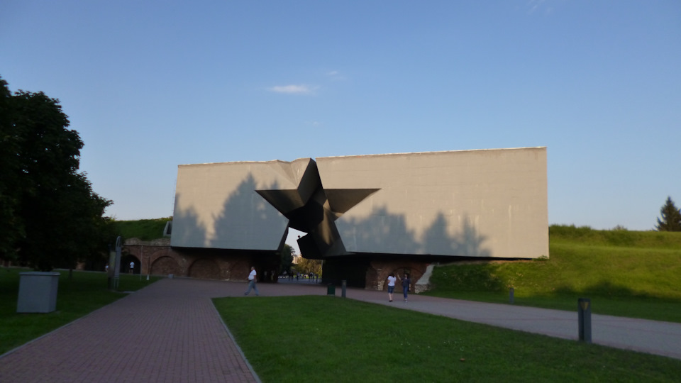 Фото в бортжурнале Renault Logan (1G)