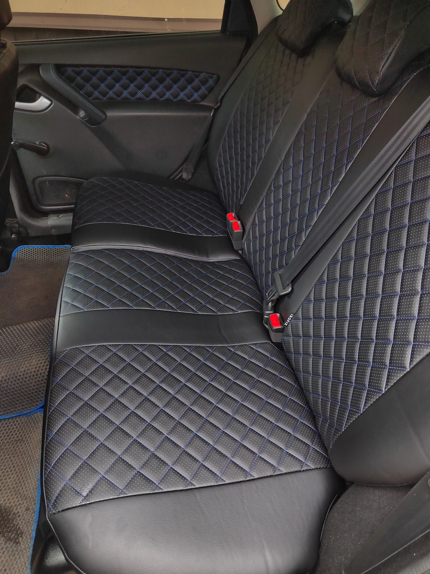 Синий в машине! 🤫 — Lada Гранта лифтбек, 1,6 л, 2014 года | стайлинг ...