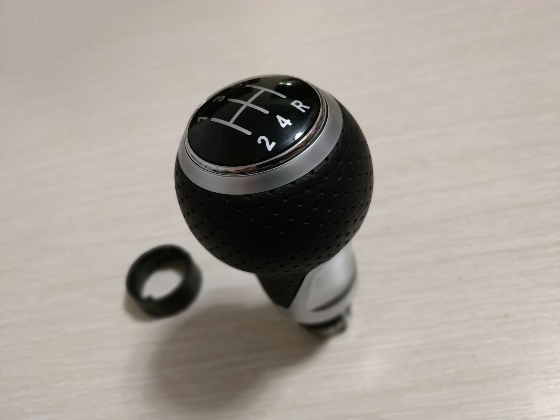 Дверная ручка т5. Снять ручку т5. Ручка сдвижной двери фольксваген т5. Снять ручку т5. Ручка акпп мультивен т5.