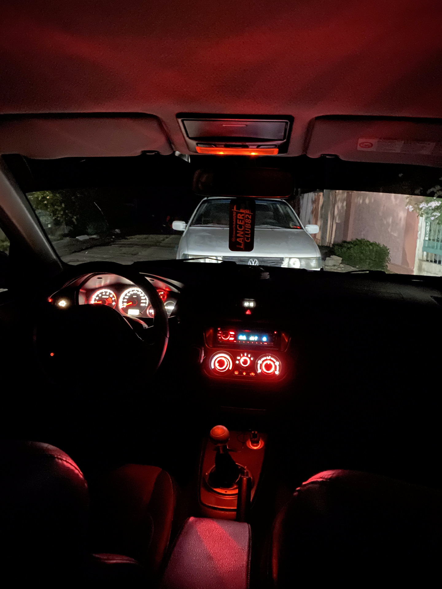 освещение салона мицубиси. Led лампы салона лансер 9. освещение салона мицубиси. плафон освещения салона митсубиси l200. лампочка подсветки салона asx mitsubishi.