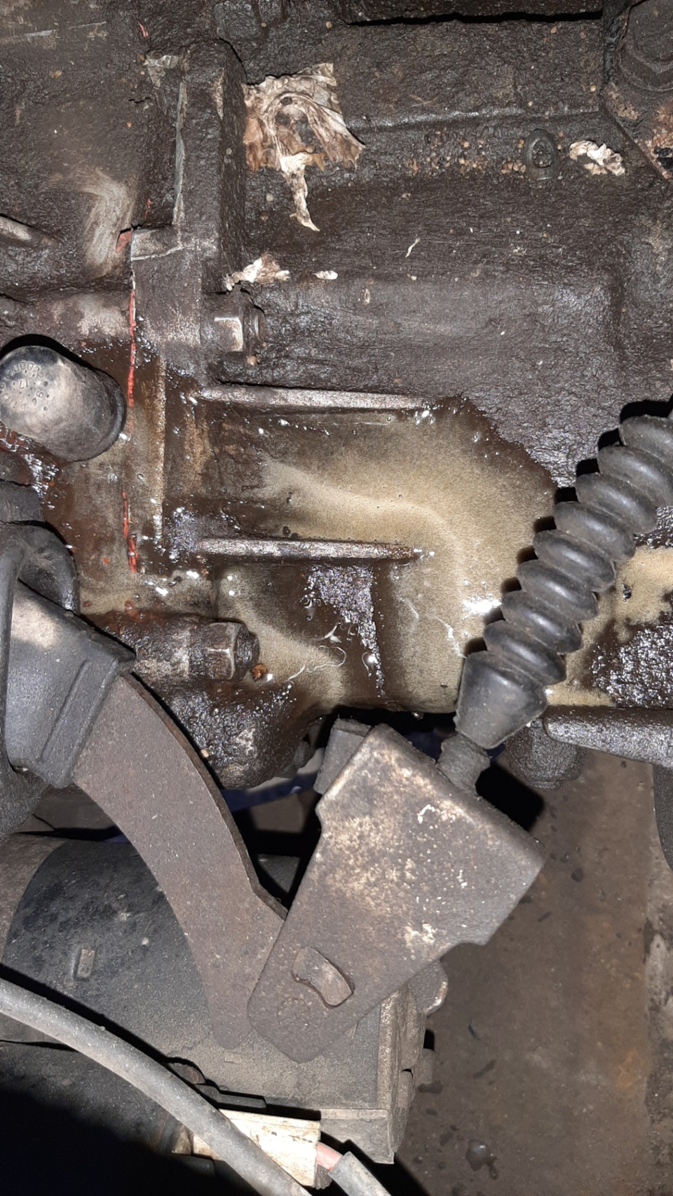 КПП выкидывает масло — Lada 2114, 1,6 л, 2012 года | просто так | DRIVE2