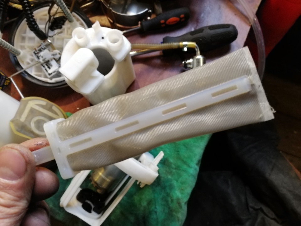 А этот фильтр вообще как новый был) Раз полезли значит меняем все) — KIA Pro_Ceed (2G)