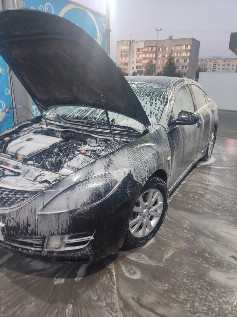 Упоры капота — Mazda 6 (2G) GH, 2,5 л, 2008 года | тюнинг | DRIVE2