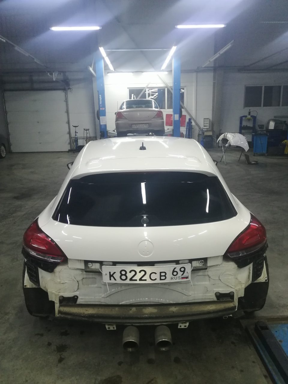 Поменял задние тормозные диски и колодки — Volkswagen Golf Mk6, 1,4 л ...