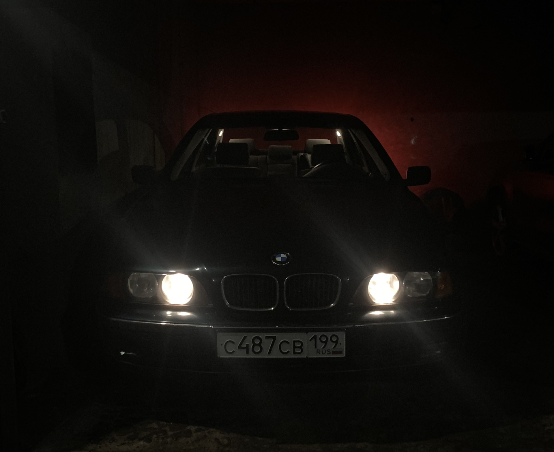 Миллениум. Про автомобиль уходящей эпохи. — BMW 5 series (E39), 2 л, 1998  года | просто так | DRIVE2