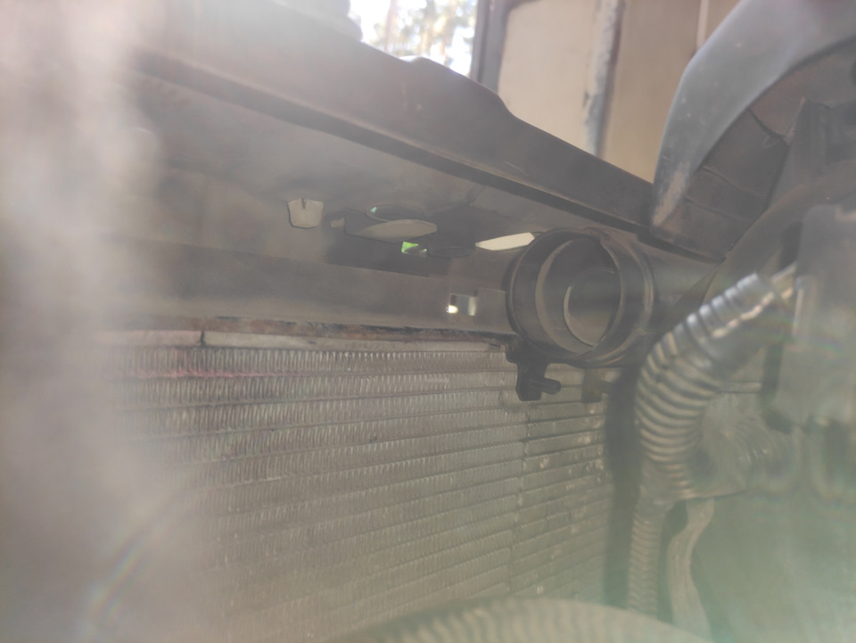 №99 Замена радиатора охлаждения на 16 кл. Калина с кондиционером — Lada ...