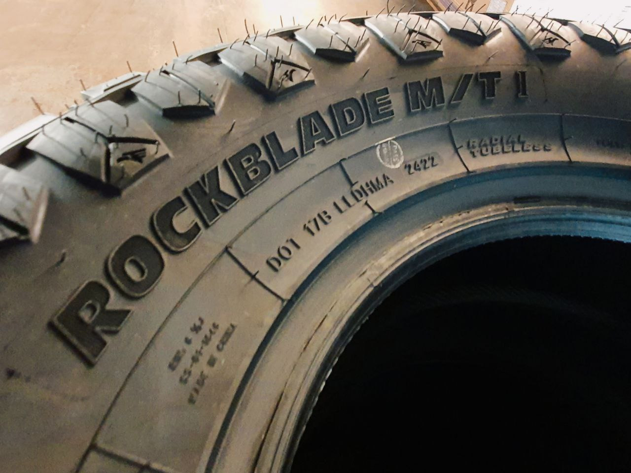 Грязевые шины для внедорожников — FRONWAY ROCKBLADE M/T I — Slikshop на ...