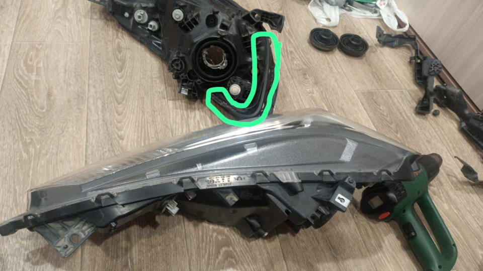 Замена галогеновых ламп на Bi-led линзы в фарах Honda Fit GK3/GK4 ...