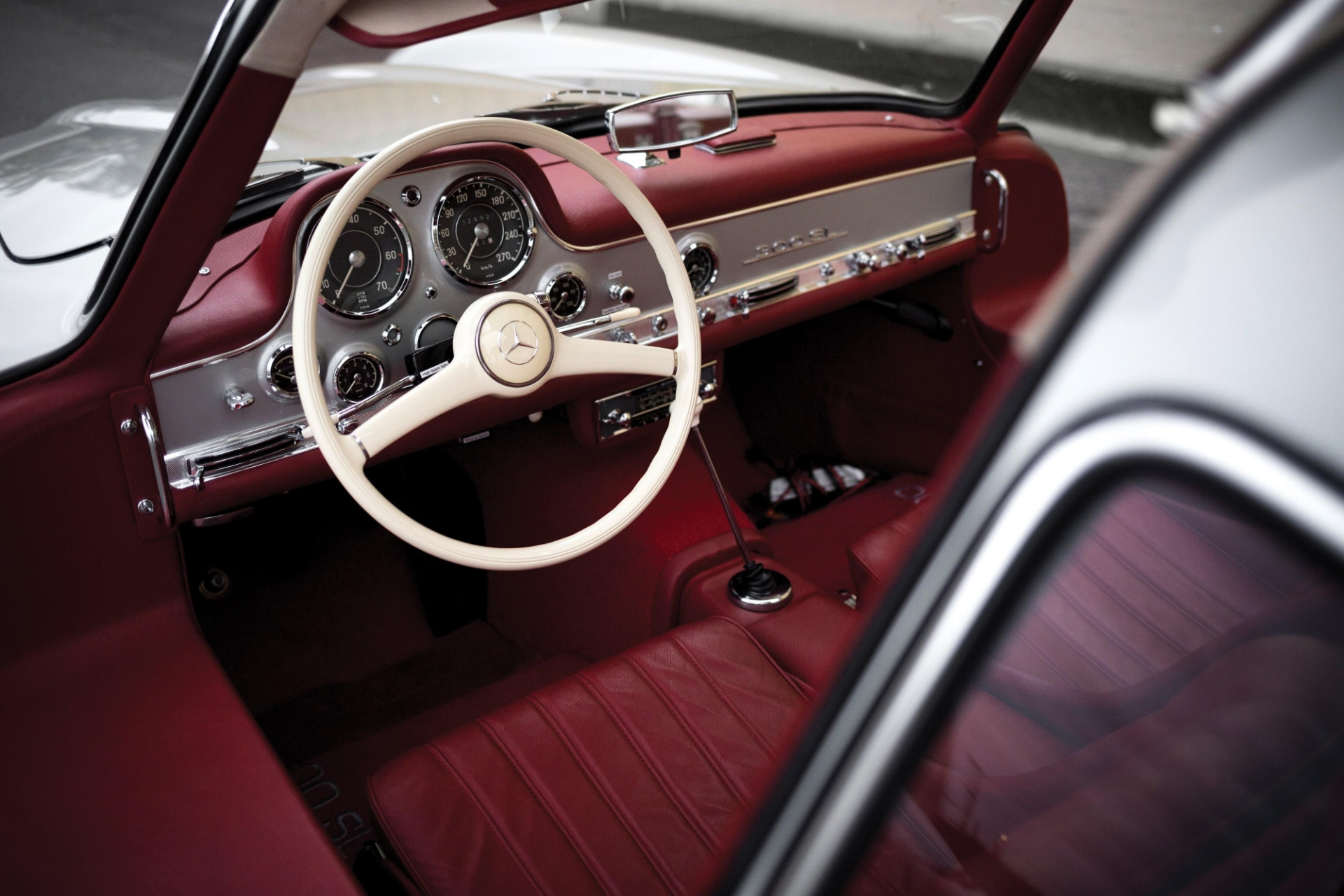 Gullwing Interior