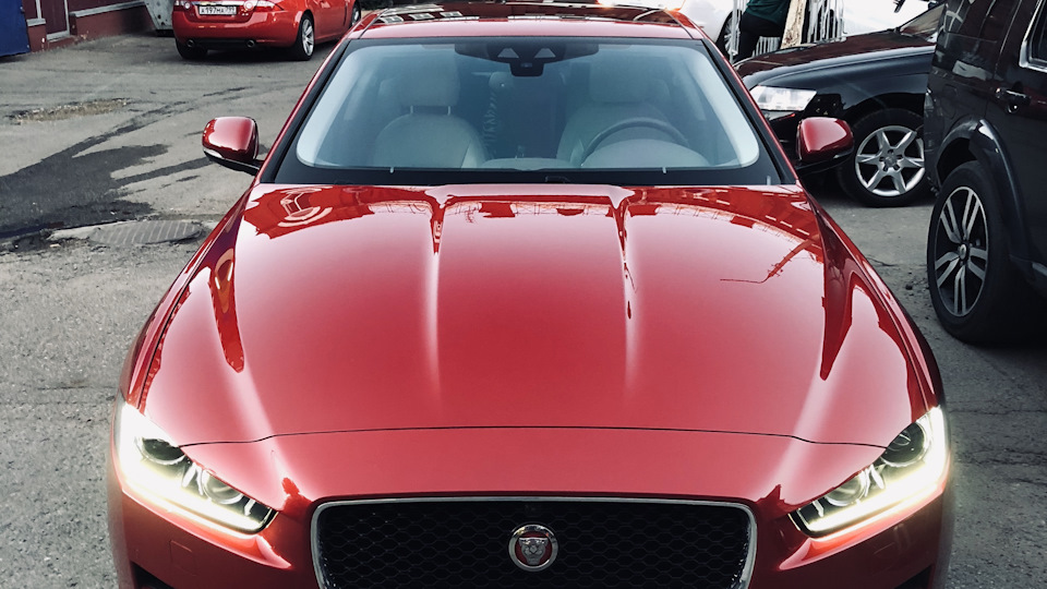 Jaguar XE 2.0d Portfolio