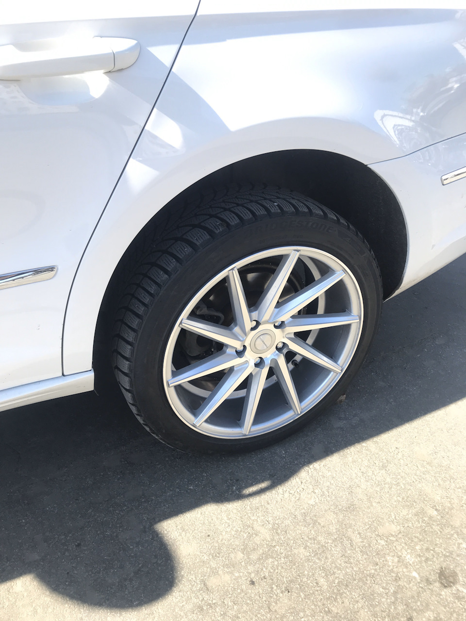 Балансировка и приставочные кольца — Volkswagen Passat CC, 2 л, 2011 ...