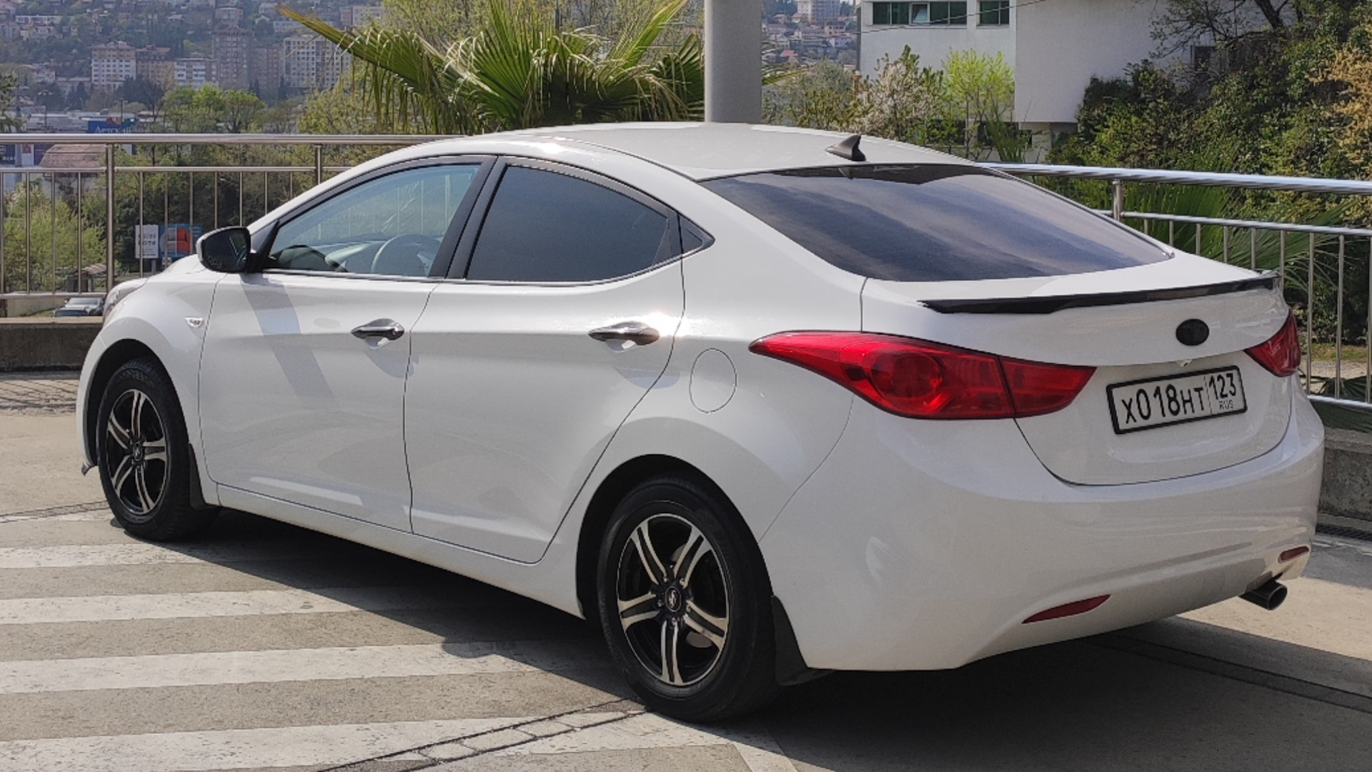 Продажа Hyundai Elantra (5G) 2011 (бензин, МКПП) — с историей обслуживания  — DRIVE2.RU