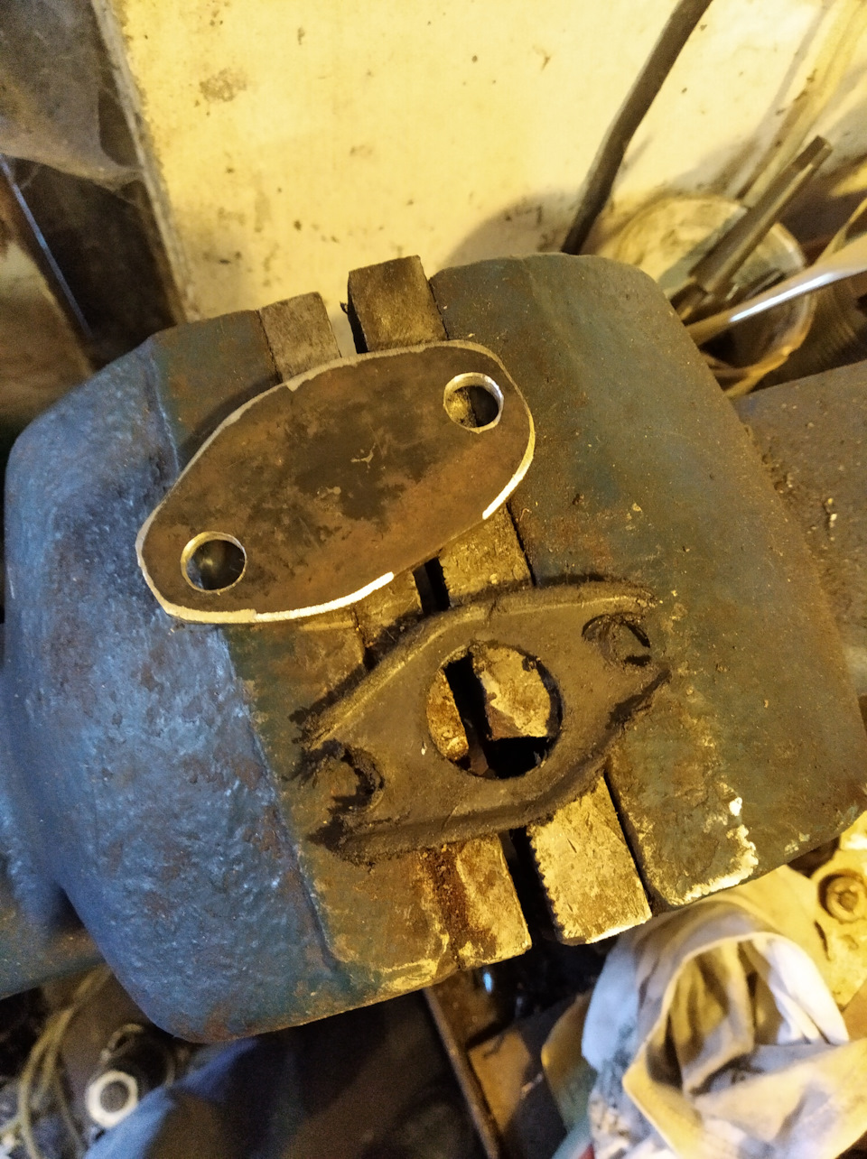 Замена механического бензонасоса на электрический OPEL REKORD — DRIVE2