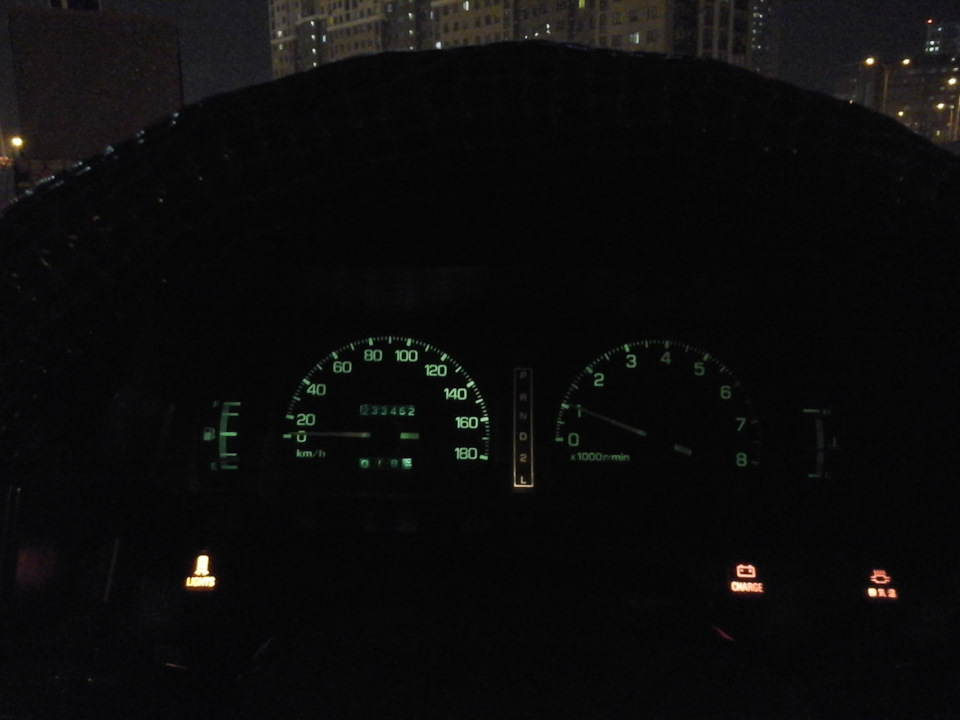 Если коротко — нет зарядки, вроде как разорвана цепь возбуждения ...