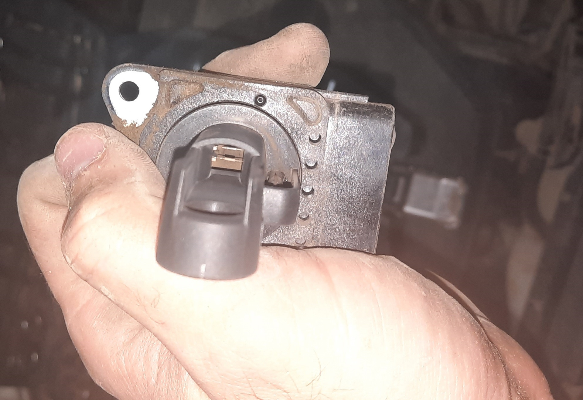 6. Заслонка дроссельная расхода воздуха. Заслонка дроссельная расхода воздуха. Дмрв на джили эмгранд ес7. Emgrand ec7 датчик холостого хода.