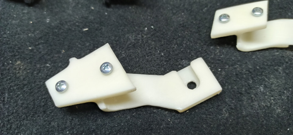 Ремкомплект креплений фар моноблоков audi 80/90 b3 | Фото на DRIVE2.RU