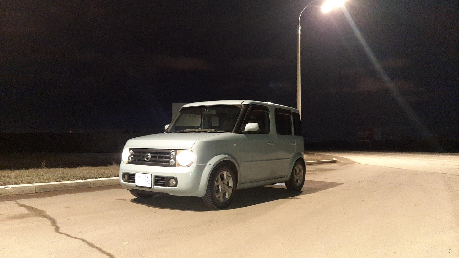 Nissan Cube II 1.4 бензиновый 2002 | Японский холодильник😆 на DRIVE2