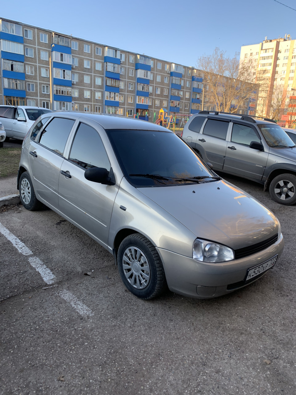 26 Тонировка машины вкруг американкой — Lada Калина хэтчбек, 1,6 л, 2007  года | тюнинг | DRIVE2