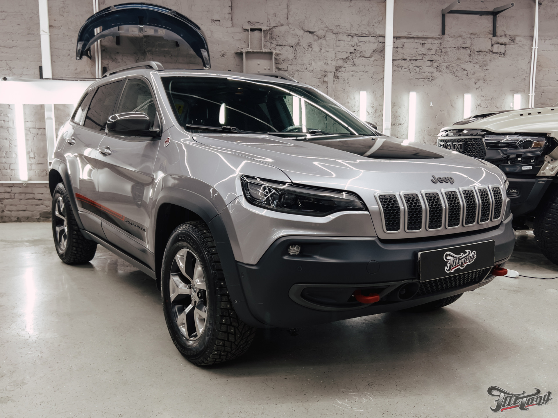 Jeep Cherokee KL Trailhawk 2014Рі