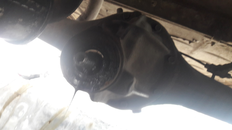 Замена сальника в редукторе( — Lada 2106, 1,6 л, 1996 года | поломка ...