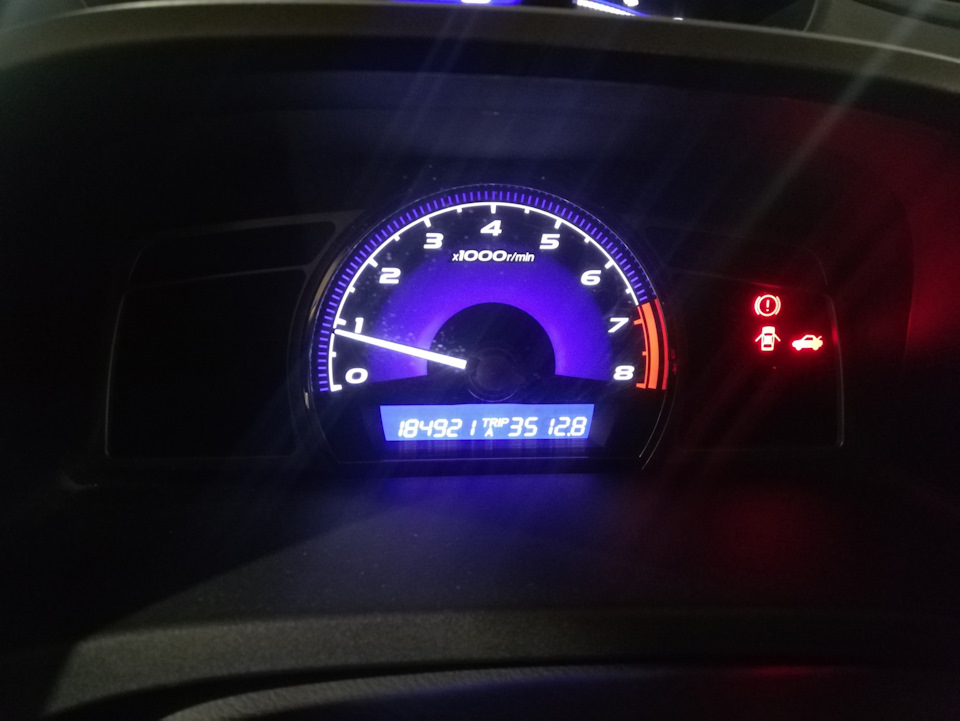 Установил форсунки омывателей фар — Opel Vectra C, 1,6 л, 2006 года ...