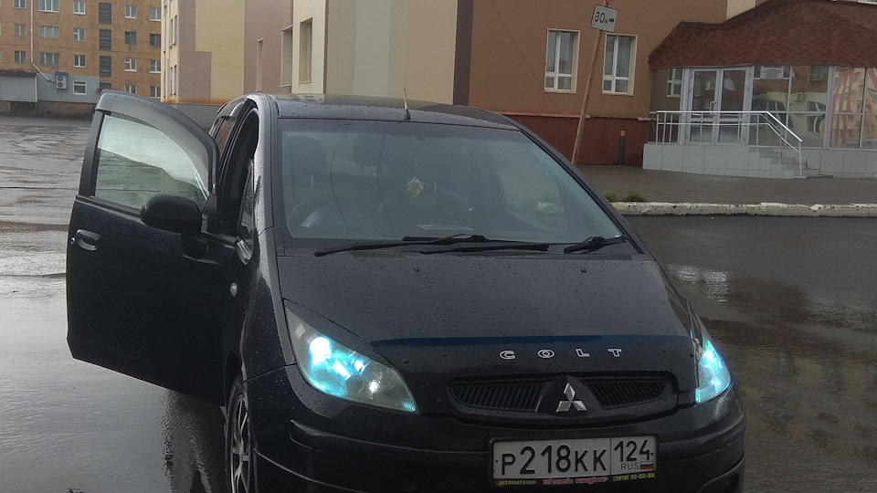 Мигает лампа давления масла при торможении — Mitsubishi Colt VI, 1,5 л ...