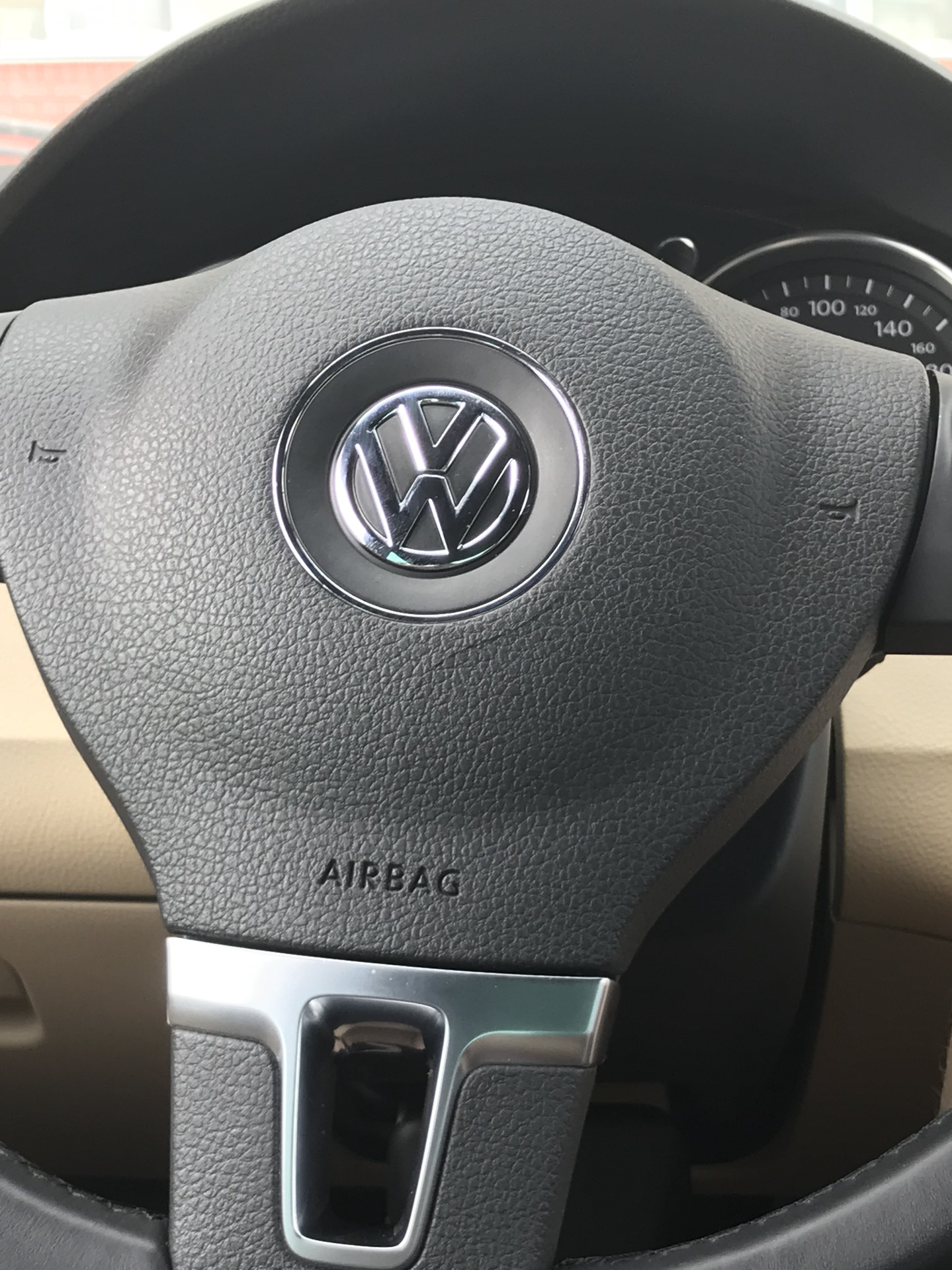 Подушка пассат б6. Volkswagen Passat руль 2013 airbag. Руль Фольксваген Пассат СС 2013. Руль Фольксваген Пассат б6. Руль Фольксваген Пассат б7.