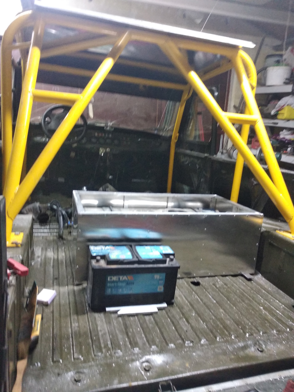 BgAAAgNNMeA 960 Как крепить бензобак на уаз 469