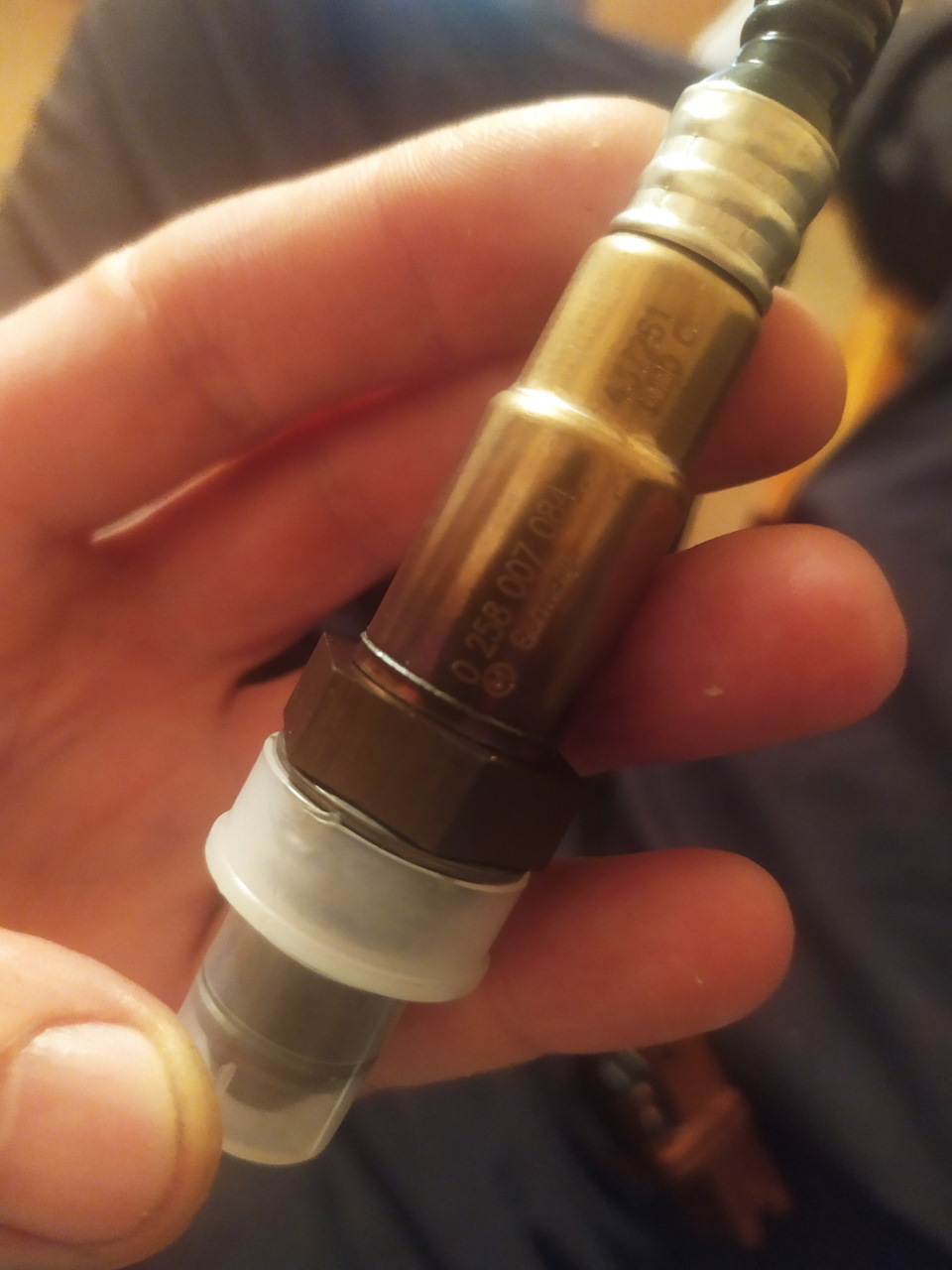 Бош на 254 рест — Subaru Lancaster (BH). Запчасти на фото: 0258007080