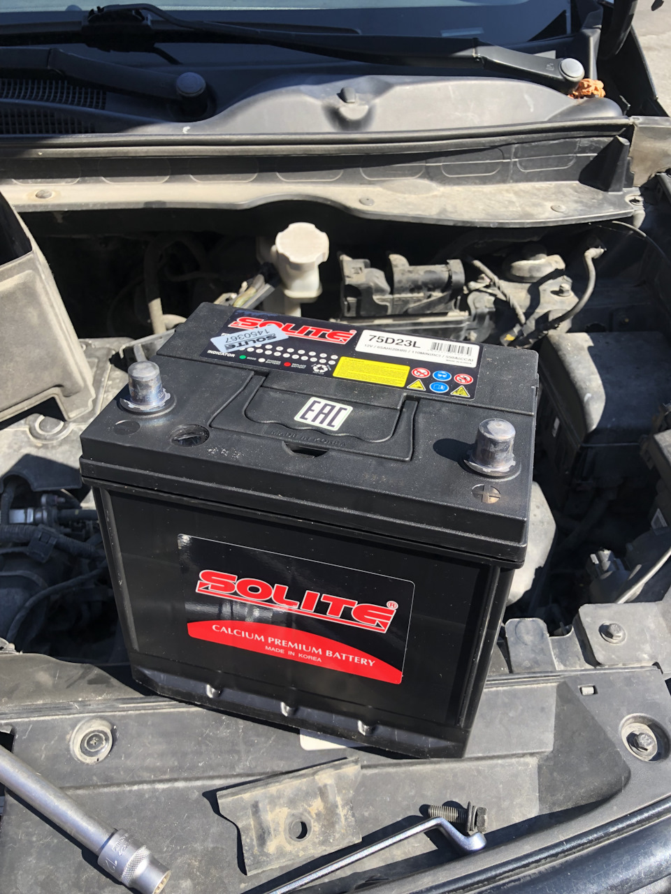 Фото в бортжурнале KIA Sportage (3G). Запчасти на фото: 75D23L