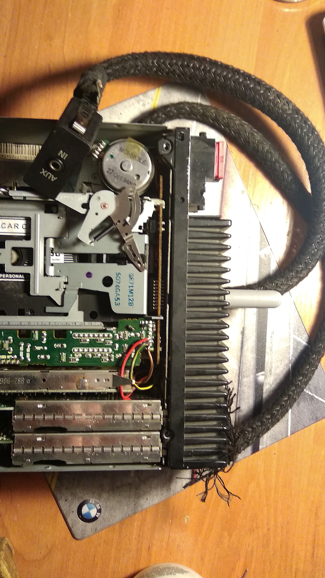 Подключение AUX для магнитолы Becker BE2450 — BMW 3 series (E36), 2 л ...