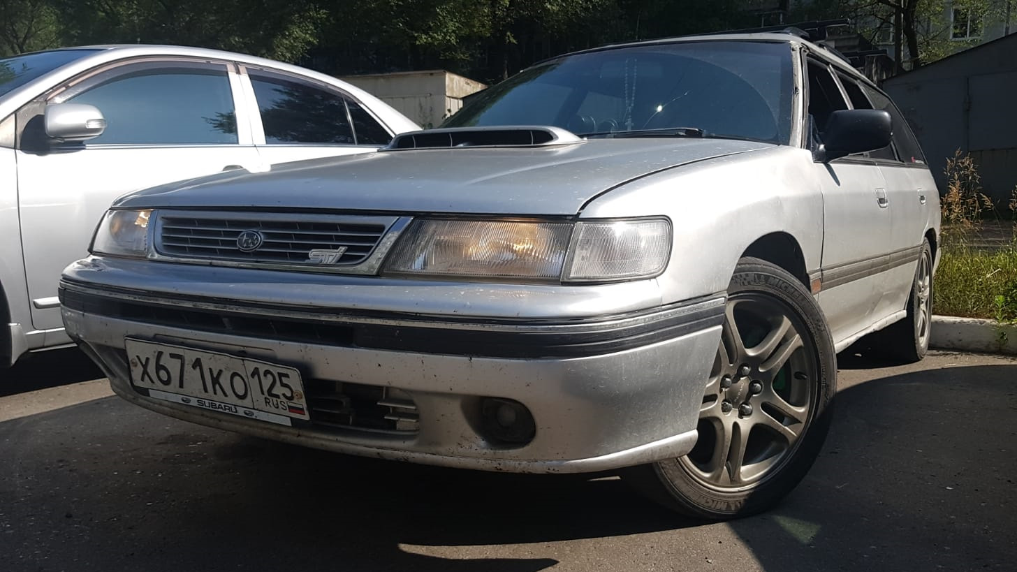 8. 2 4 at. Субару 93 года легаси 1993. 2 4 at. Subaru legacy 1993 седан.