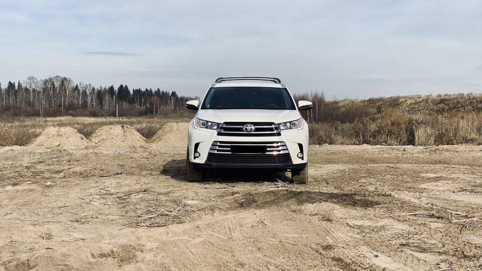 Toyota Highlander 🎼THERE'S ONLY ONE 🎼