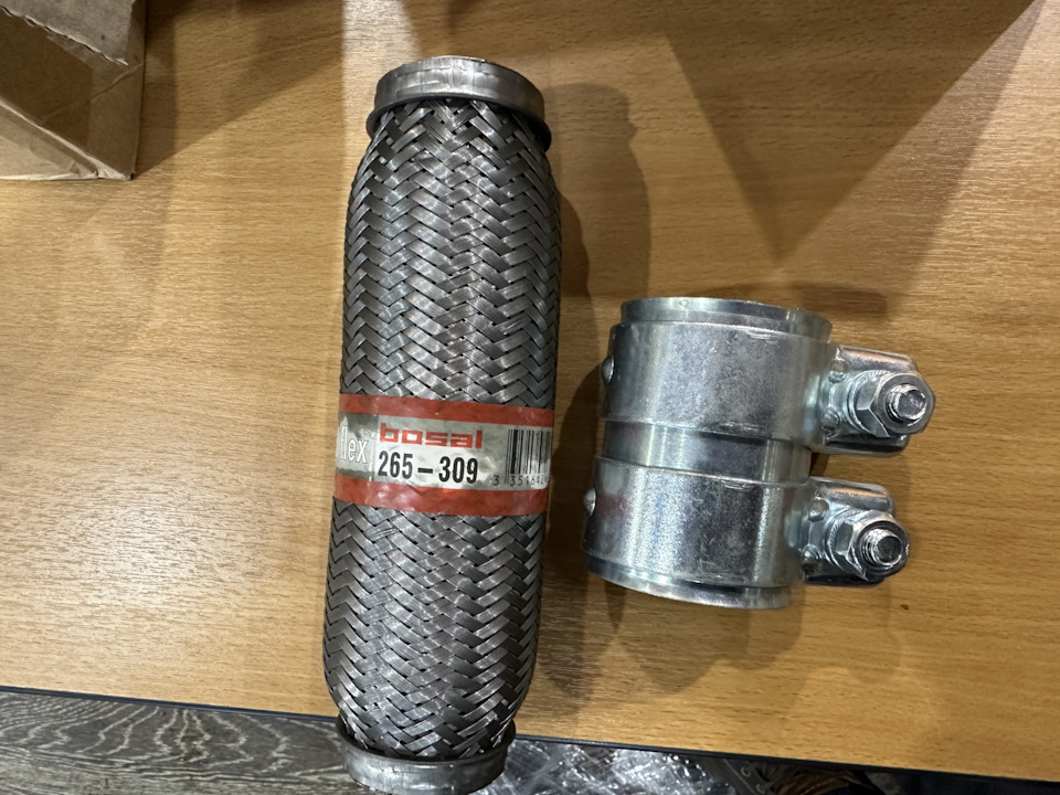 #61 Замена прогоревшей гофры + хомуты. — Audi A6 (C7), 3 л, 2011 года ...