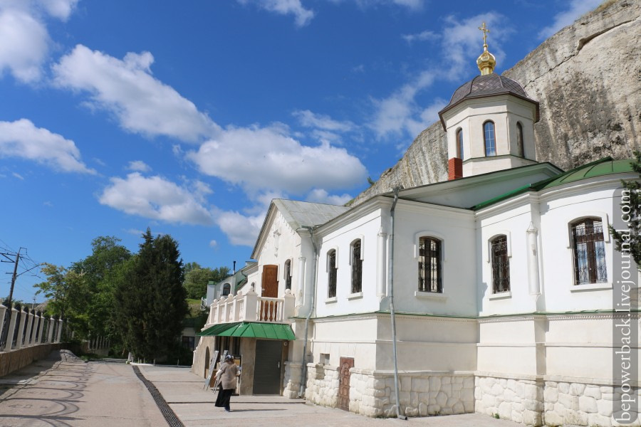 Свято климентовский монастырь. Инкерманский Свято-Климентовский монастырь. Инкерманский пещерный монастырь. Севастополь инкерманский пещерный монастырь. Климентовский монастырь в Инкермане.