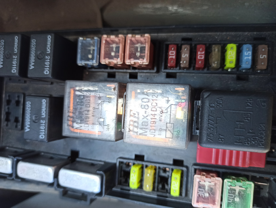 Отказ "климы", "парктроников", "датчика присутствия пассажира ...