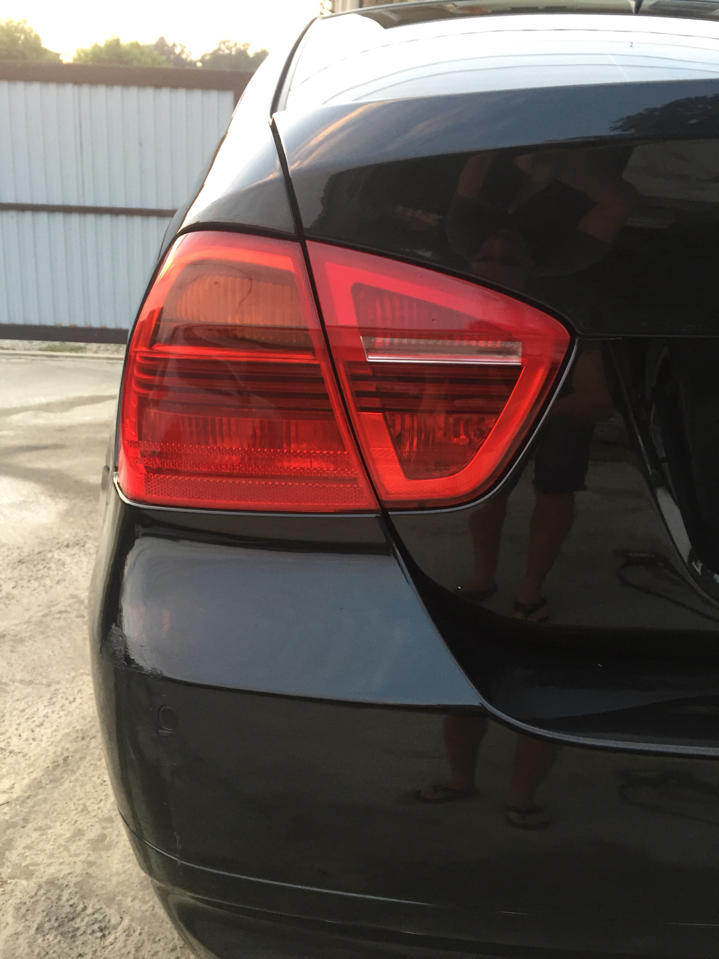 BMW e90 тонированные задние фары