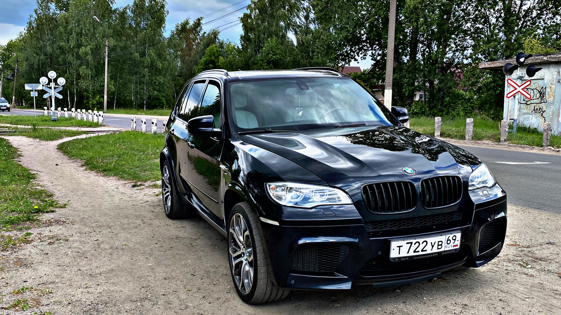 BMW X5 M 4.4 бензиновый 2010 | LIVE GARAGE YouTube на DRIVE2