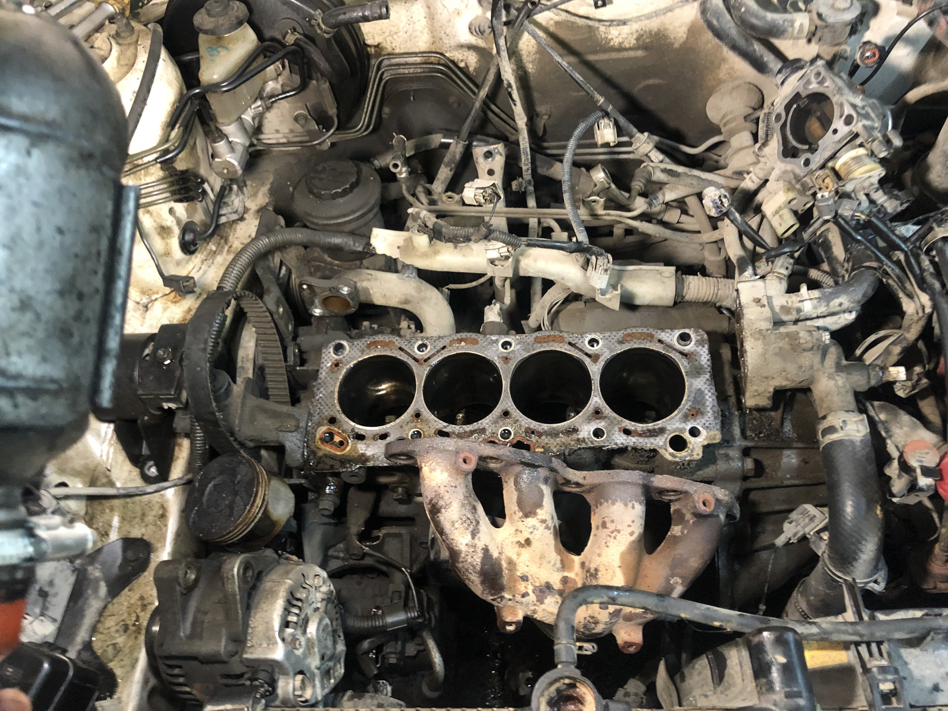 Капиталка ДВС, оборвало маховик — Toyota Corolla (110), 1,5 л, 1999 ...