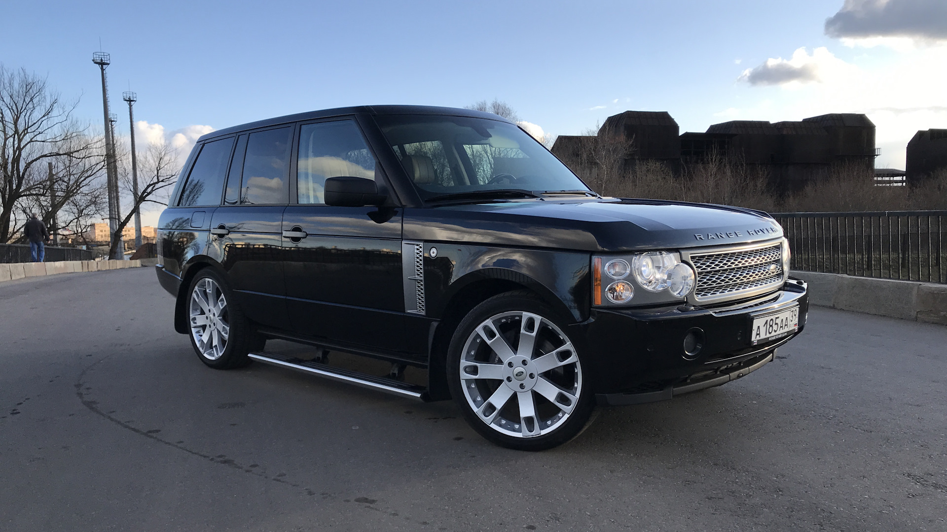 Land Rover Range Rover (3G) 4.2 бензиновый 2008 | Английский Квадрат на  DRIVE2