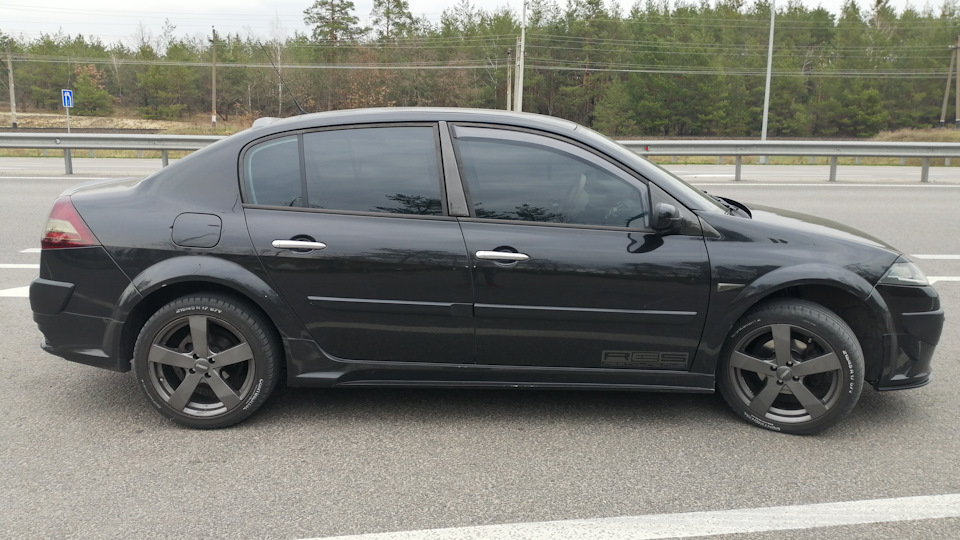 Рено меган 2 на 17 дисках фото Renault Megane II 2.0 бензиновый 2008 BlackFreedom2.0 на DRIVE2