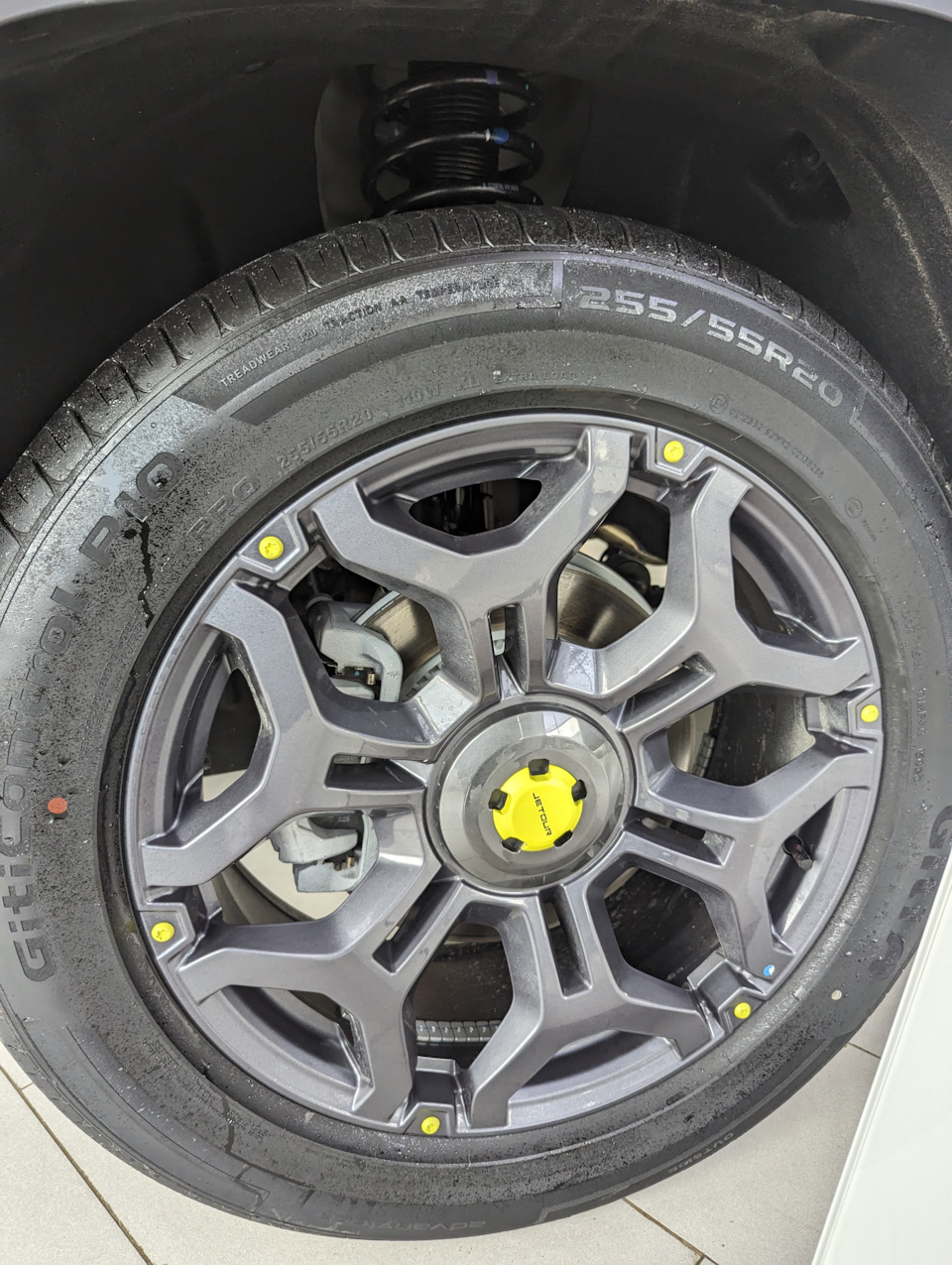 Штатные диски и резина Giti у Jetour T2 — Haval Dargo