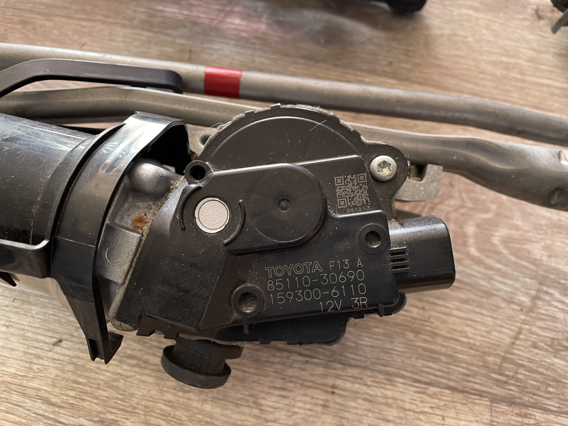 Отличие простого механизма дворников от зимнего)! — Toyota Crown (S210 ...