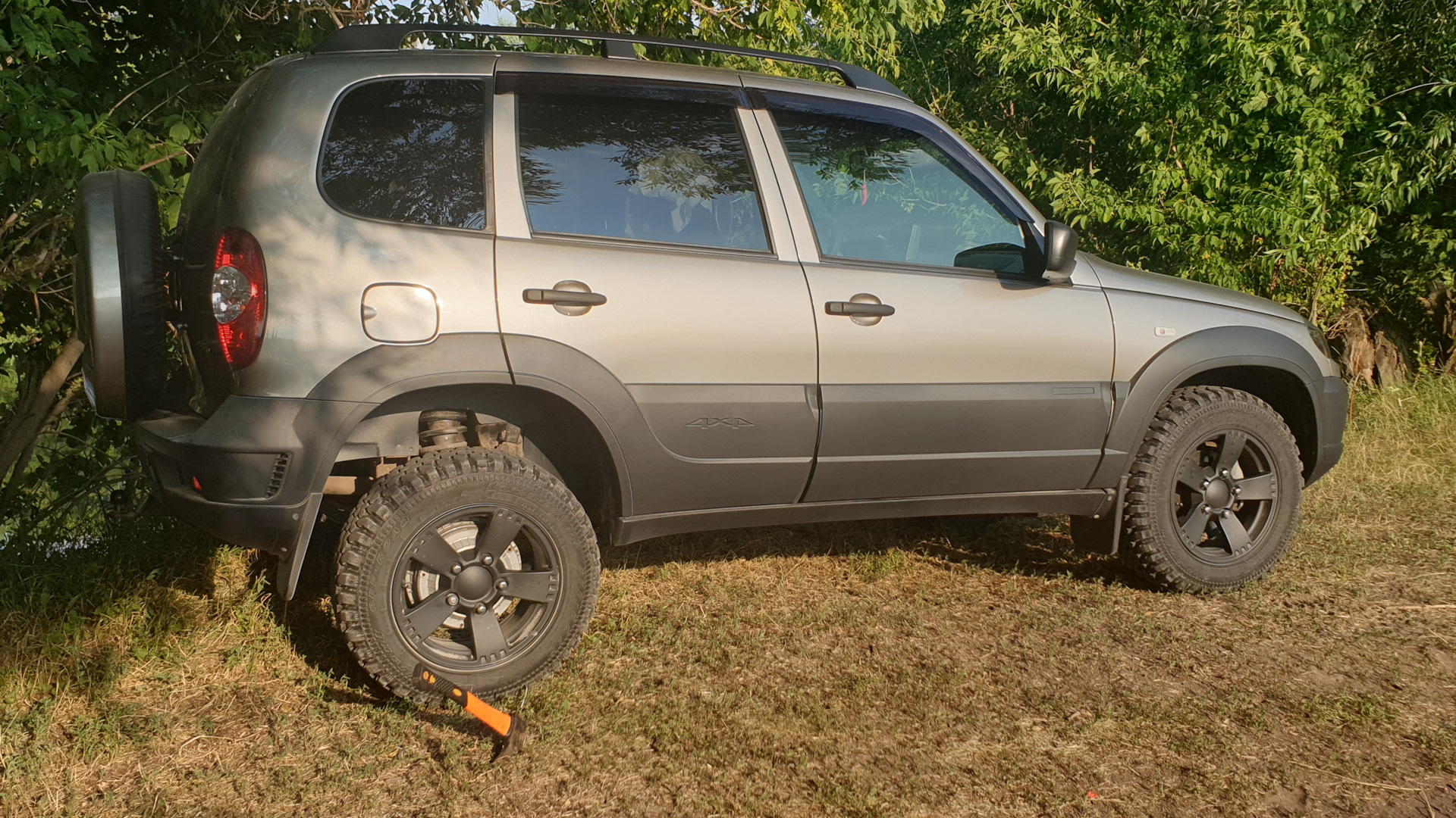 Chevrolet Niva GLX