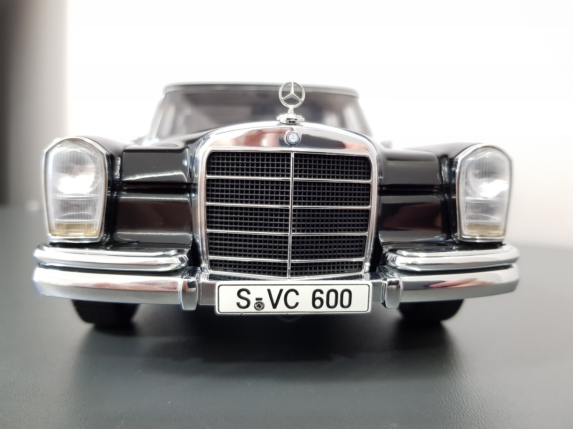 Mercedes-Benz 600 W100 Pullman (AutoArt 1:18) — Сообщество «Масштабные  Модели» на DRIVE2