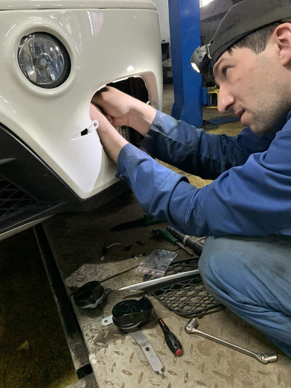 Замена звуковых сигналов — BMW X5 (E70), 3 л, 2012 года | другое | DRIVE2